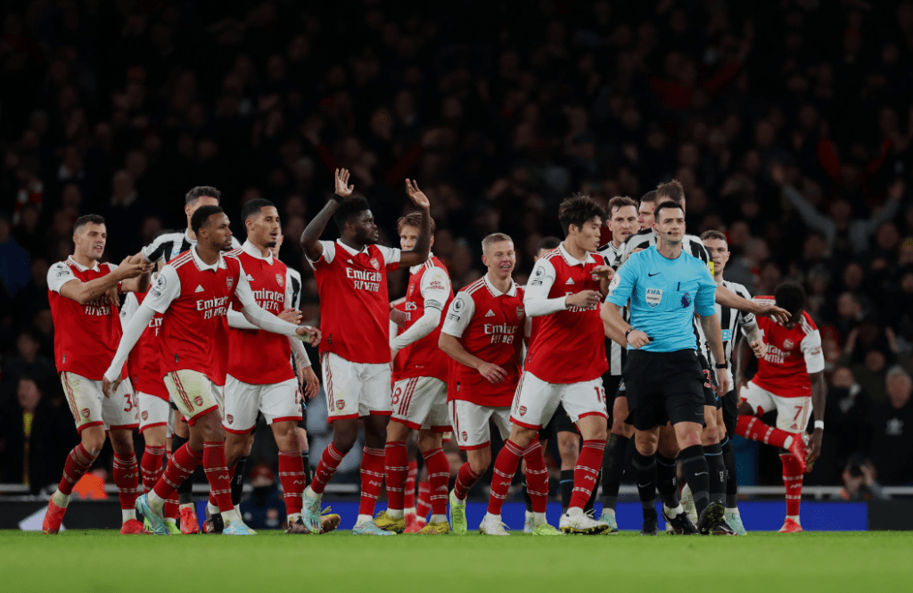 surround_ref_arsenal-1024x665 Blue Card For 10-Minute Sin-Bins Set To Be Introduced To The Game Next Season